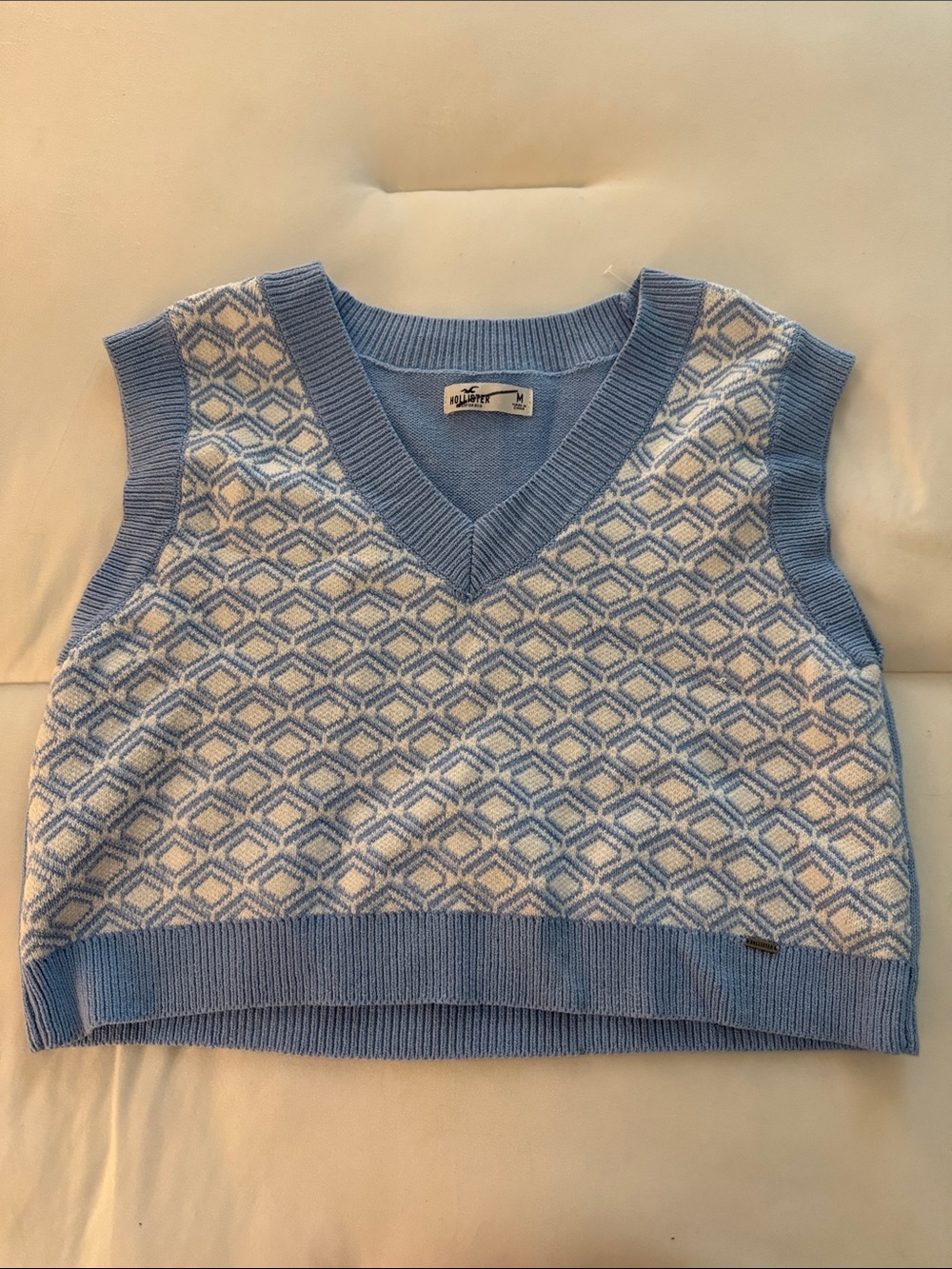Hollister Blue and White Geometric V‑Neck Sweater Vest